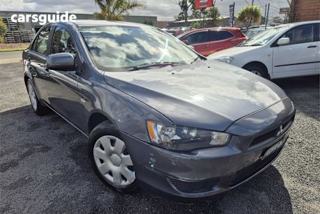 Grey 2008 Mitsubishi Lancer Sedan Es