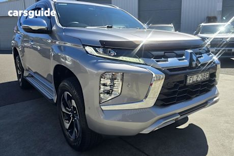 Silver 2024 Mitsubishi Pajero Sport Wagon Exceed (4Wd) 7 Seat