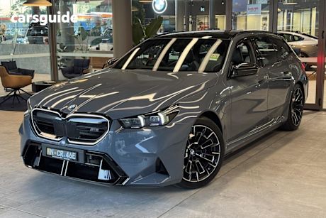 Green 2025 BMW M5 Wagon Touring