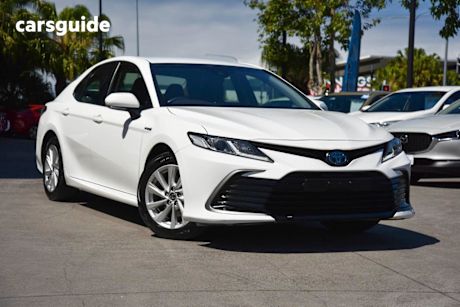 White 2022 Toyota Camry Sedan Ascent Hybrid