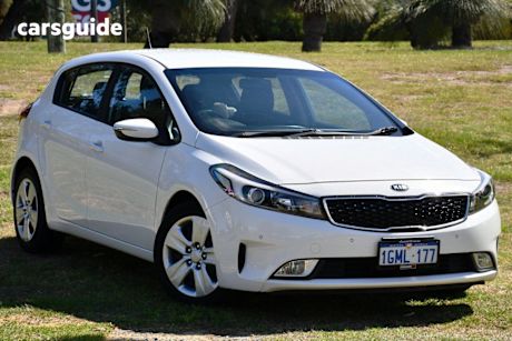 White 2018 Kia Cerato Hatchback S