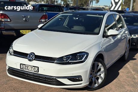 White 2017 Volkswagen Golf Hatchback 110 Tsi Highline