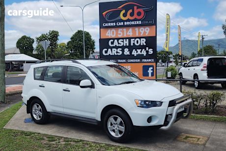 White 2010 Mitsubishi Outlander Wagon Ls