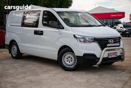 White 2019 Hyundai Iload Crew Van Crew 6S Liftback
