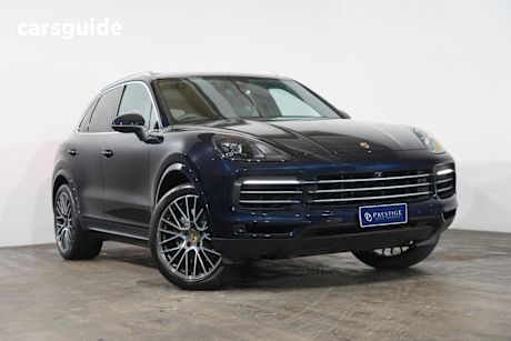 Blue 2018 Porsche Cayenne Wagon