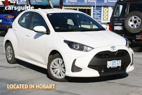 White 2023 Toyota Yaris Hatch ASCENT SPORT F