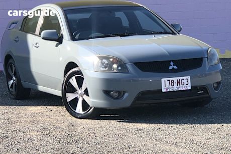 Grey 2008 Mitsubishi 380 Sedan Vr-X
