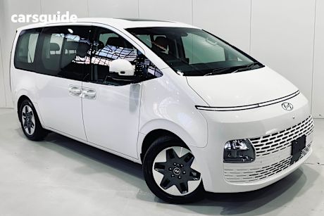White 2023 Hyundai Staria SUV HIGHLANDER 4X4
