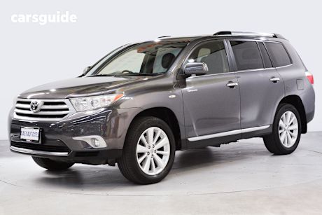 Grey 2013 Toyota Kluger Wagon Grande (4X4)