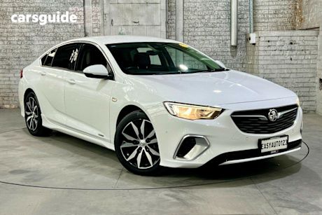 White 2018 Holden Commodore Liftback Rs-V