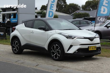 White 2018 Toyota C-HR Wagon Koba (2Wd)