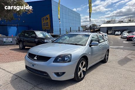 Silver 2007 Mitsubishi 380 Sedan Vr-X