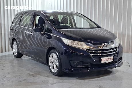 Black 2017 Honda Odyssey Wagon Vti