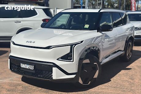 White 2025 Kia EV5 Wagon Gt-Line Awd Lr