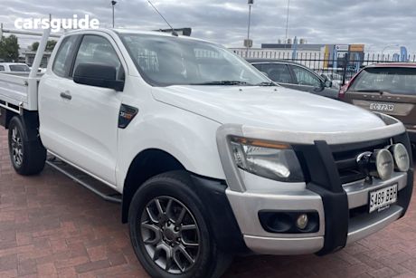 White 2014 Ford Ranger Super Cab Chassis Xl 3.2 (4X4)