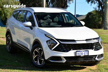 White 2023 Kia Sportage Wagon S (Fwd)