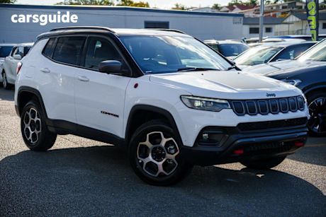 White 2023 Jeep Compass Wagon Trailhawk