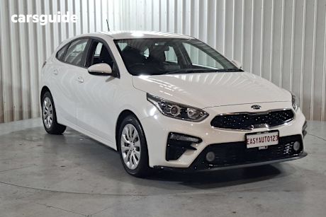 White 2019 Kia Cerato Hatchback S