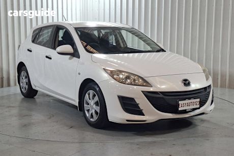White 2010 Mazda 3 Hatchback Neo