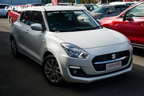 White 2023 Suzuki Swift Hatchback Gl Navi