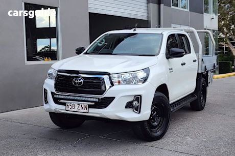 White 2019 Toyota Hilux Double Cab Chassis Sr (4X4)