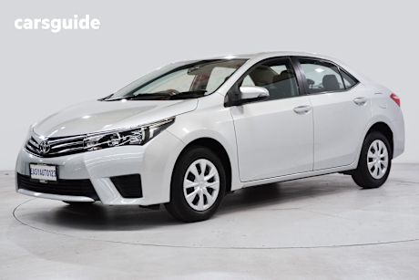 Silver 2015 Toyota Corolla Sedan Ascent