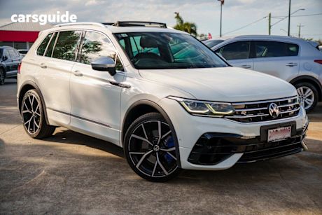 White 2022 Volkswagen Tiguan Wagon 235Tsi R
