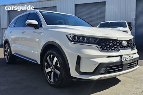 White 2021 Kia Sorento Wagon Sport 7 Seat