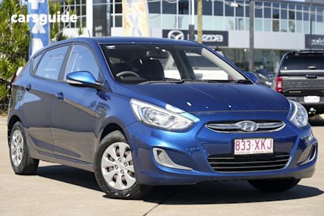 Blue 2017 Hyundai Accent Hatchback Active