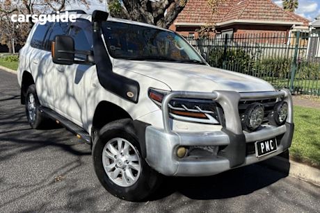 White 2008 Toyota Landcruiser Wagon Sahara (4X4)