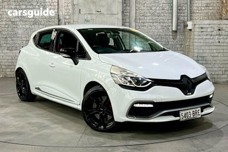 White 2015 Renault Clio Hatchback Rs 200 Sport