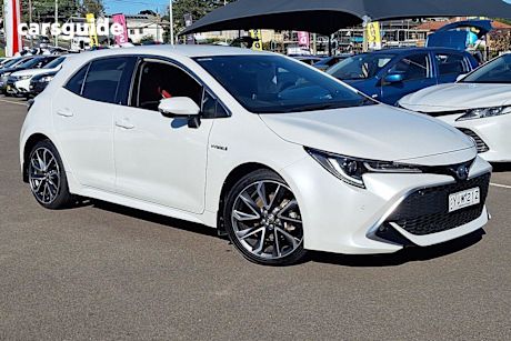 White 2021 Toyota Corolla Hatchback Zr Hybrid