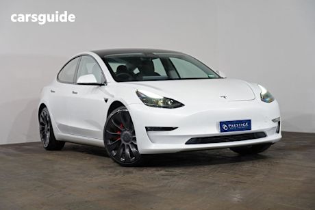 White 2021 Tesla Model 3 Sedan Performance