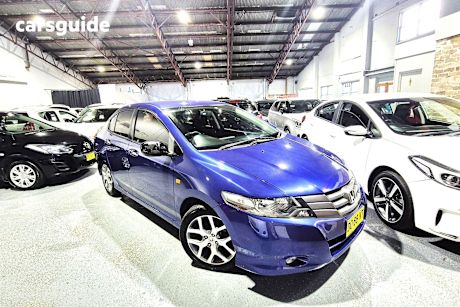 Blue 2009 Honda City Sedan VTI-L F