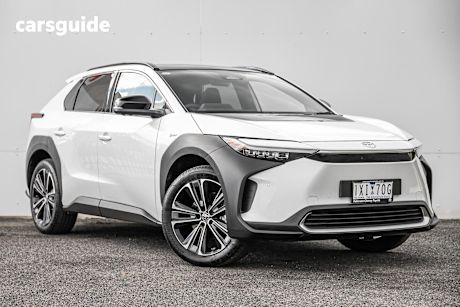 White 2024 Toyota BZ4X SUV 4WD