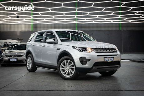 Silver 2017 Land Rover Discovery Sport SUV TD4 180 SE 4X4