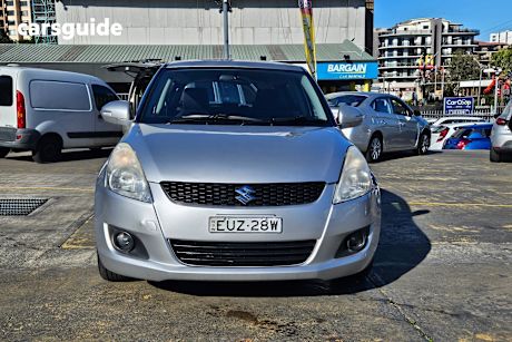 Silver 2012 Suzuki Swift Hatchback Glx
