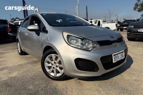 Silver 2012 Kia RIO Hatch S F