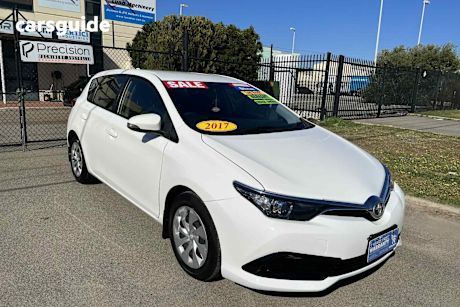 White 2017 Toyota Corolla Hatchback Ascent