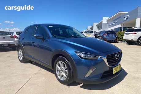 Blue 2017 Mazda CX-3 SUV MAXX F
