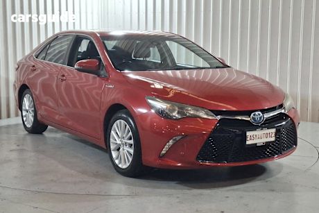 Red 2015 Toyota Camry Sedan Atara Sl Hybrid