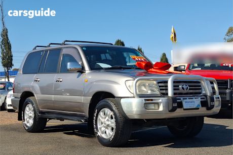 Grey 2007 Toyota Landcruiser SUV SAHARA