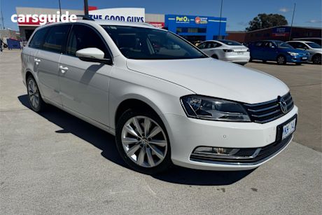 White 2014 Volkswagen Passat Wagon 118 Tsi