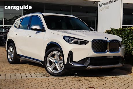 White 2024 BMW IX1 SUV EDRIVE20 XLINE F