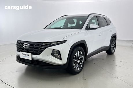 White 2022 Hyundai Tucson SUV ELITE F