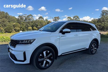 White 2022 Kia Sorento Wagon Sport 7 Seat