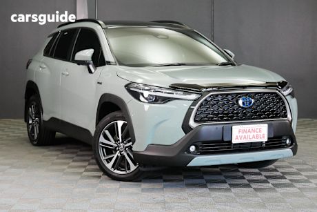Green 2023 Toyota Corolla Cross Wagon Atmos 2Wd Hybrid