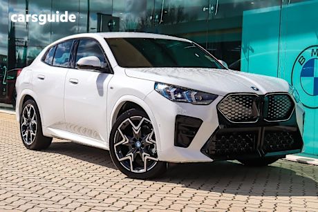 White 2024 BMW IX2 SUV XDRIVE30 M SPORT 4WD