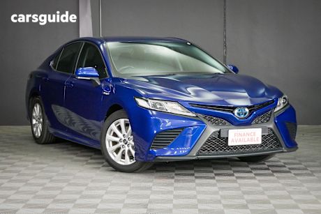 Blue 2018 Toyota Camry Sedan Ascent Sport (Hybrid)