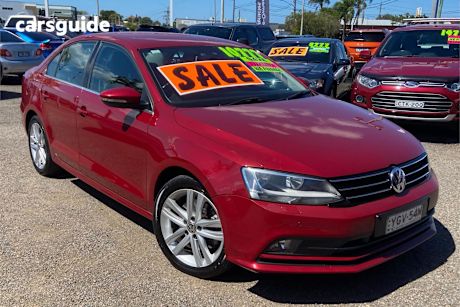 Red 2015 Volkswagen Jetta Sedan 118 Tsi Highline
